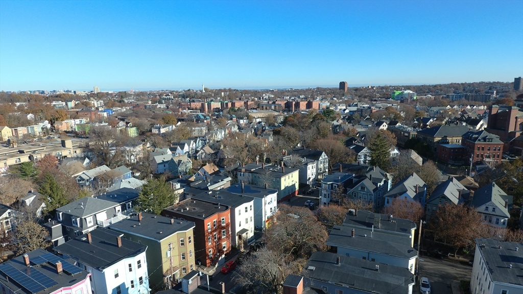 11 Arcola St, Jamaica Plain