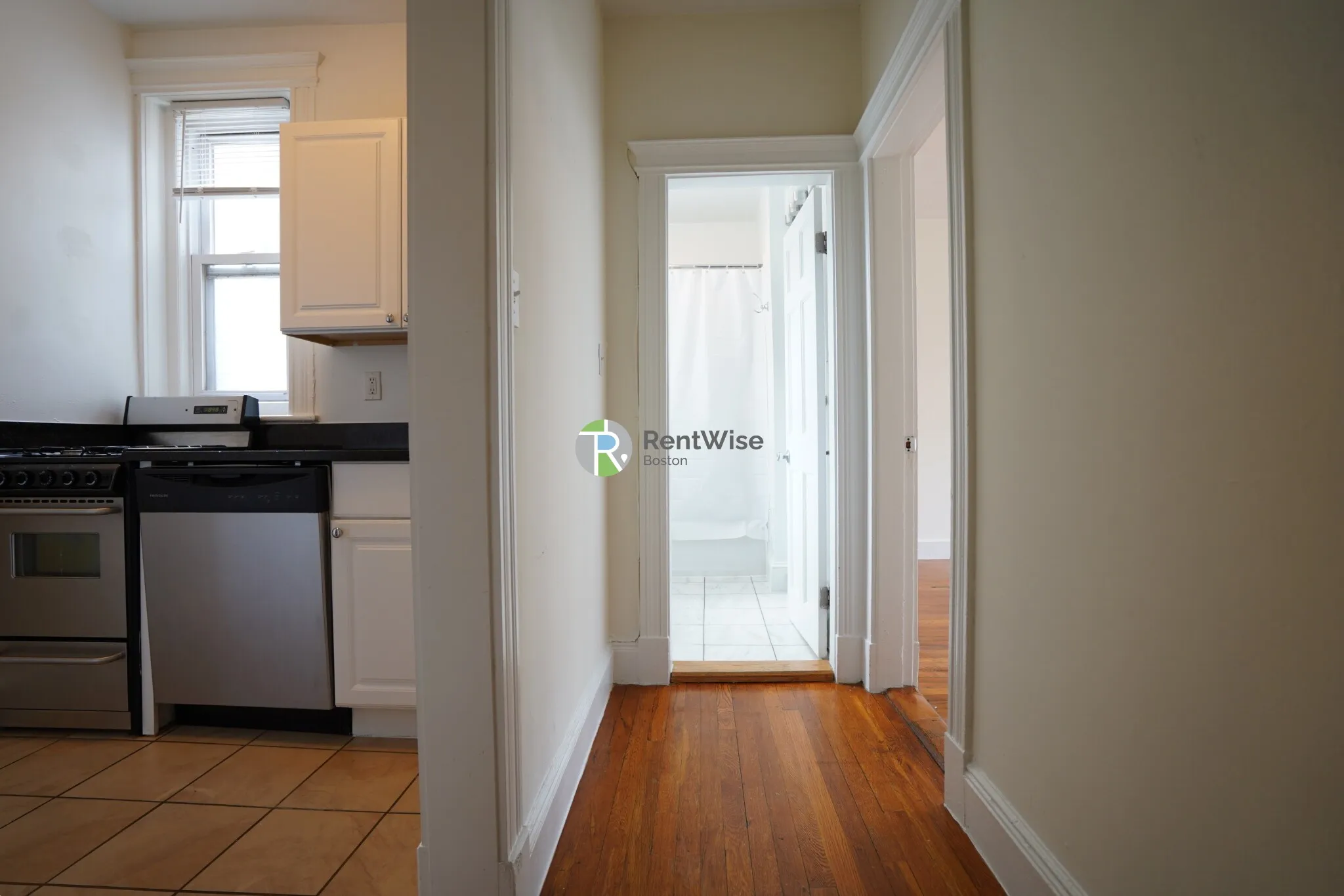 82 Brainerd Rd, Allston