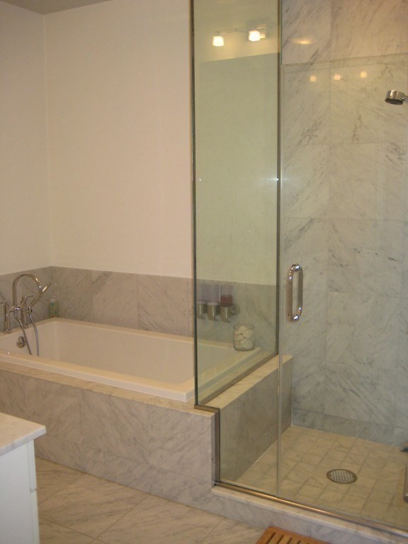 360 Newbury St, Back Bay