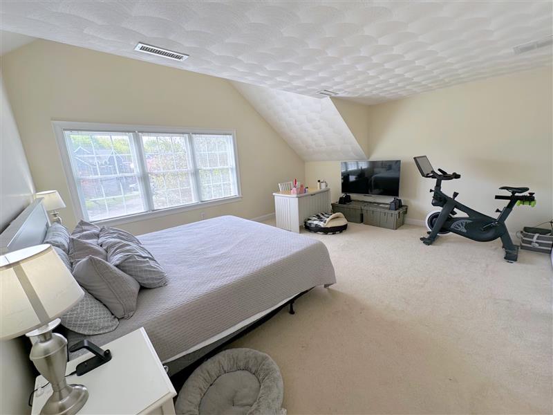 6 Farmers Circle, Arlington