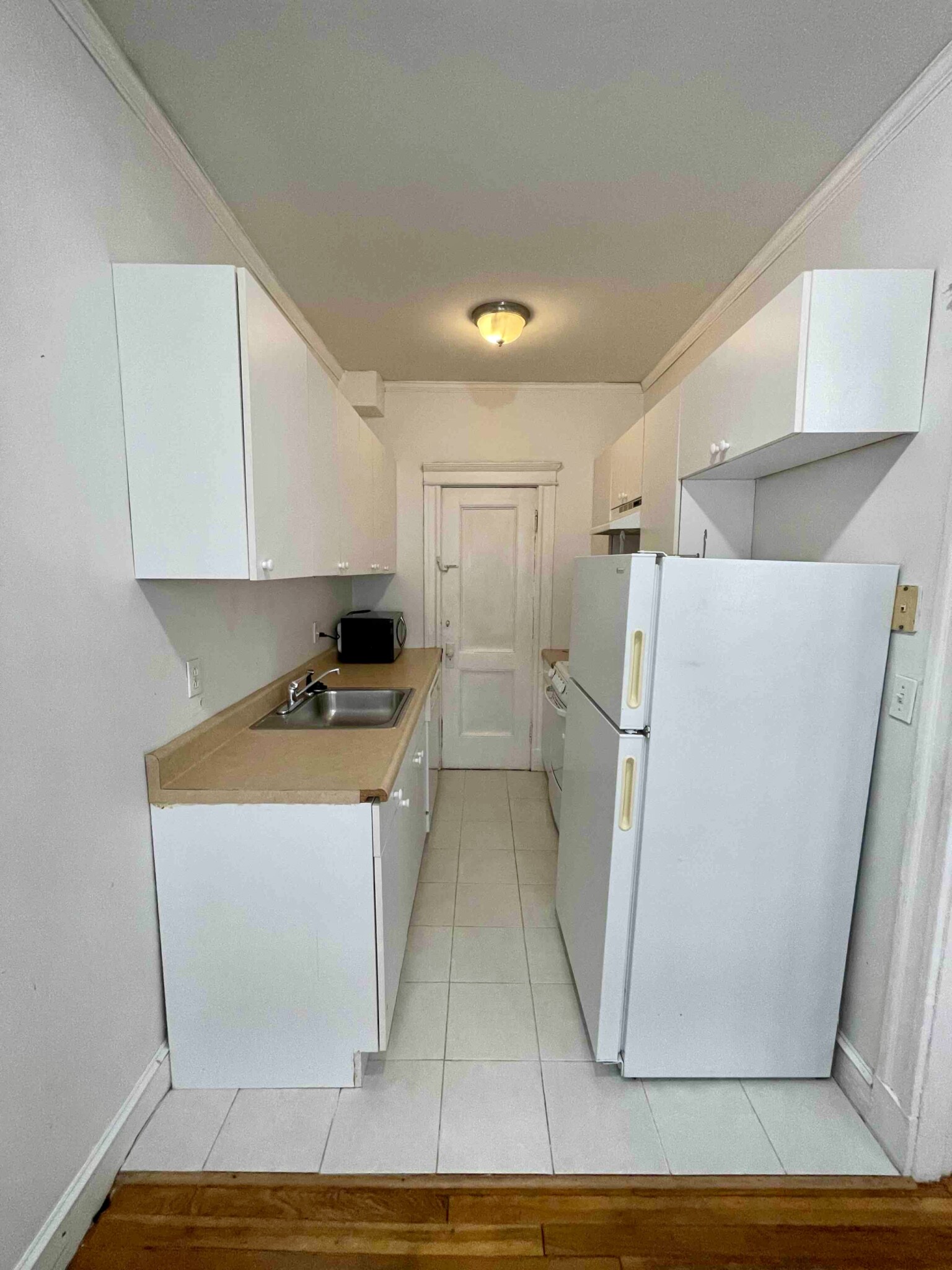 1637 Commonwealth Ave, Brighton