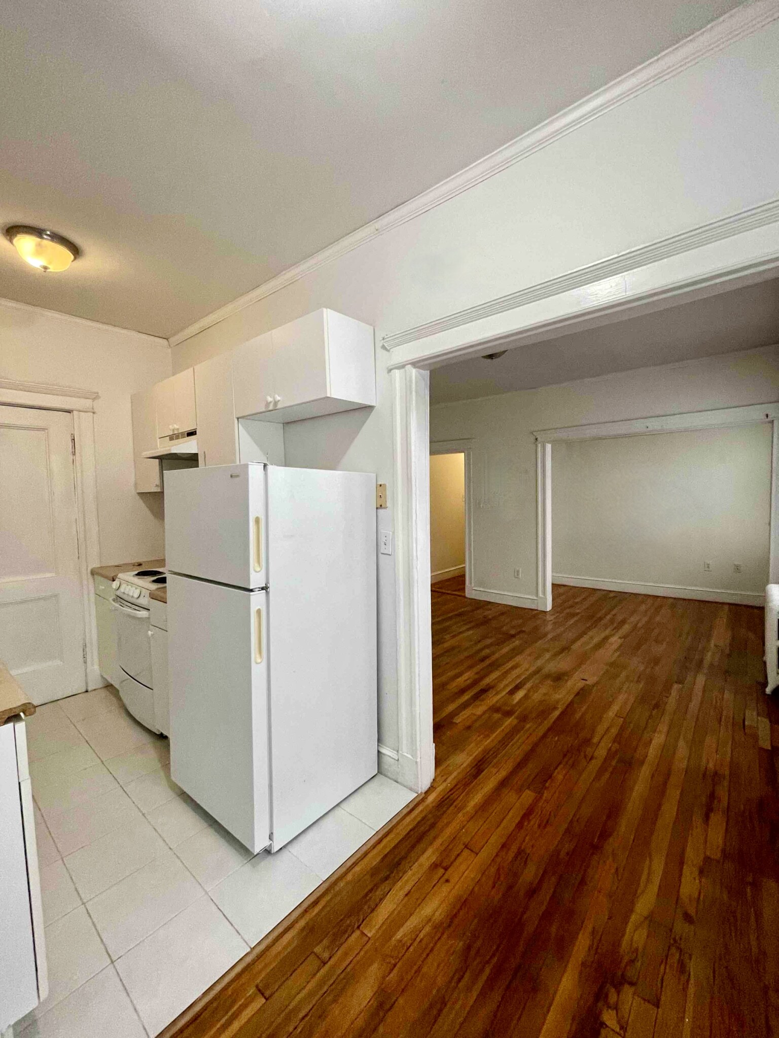 1637 Commonwealth Ave, Brighton