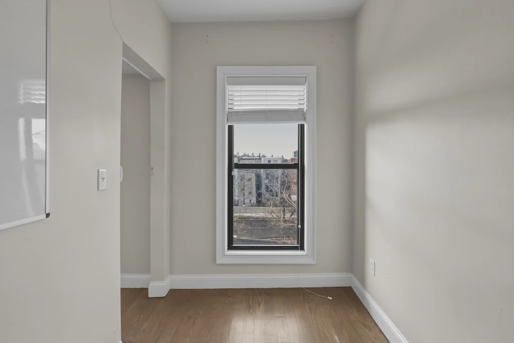 135 Havre, East Boston