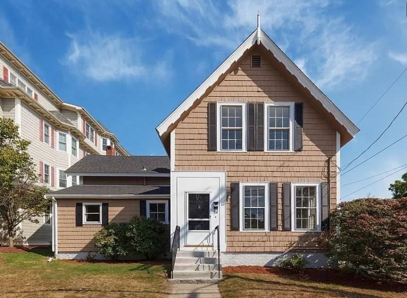 373 Pleasant, Melrose