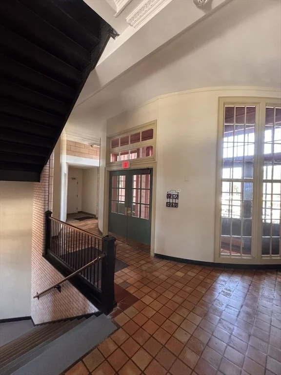 48 Forest St, Medford