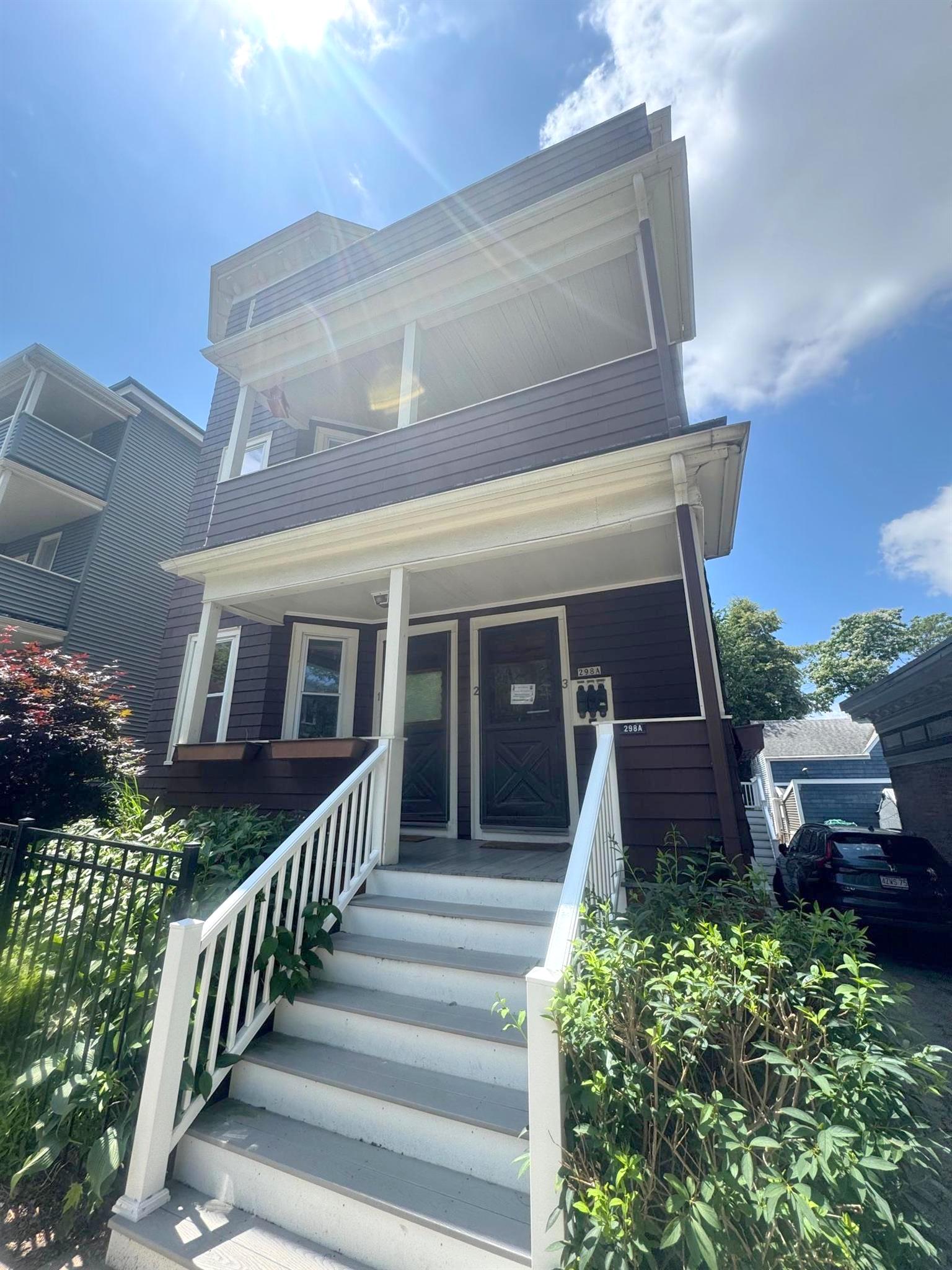 298A Highland Ave, Powder House Square