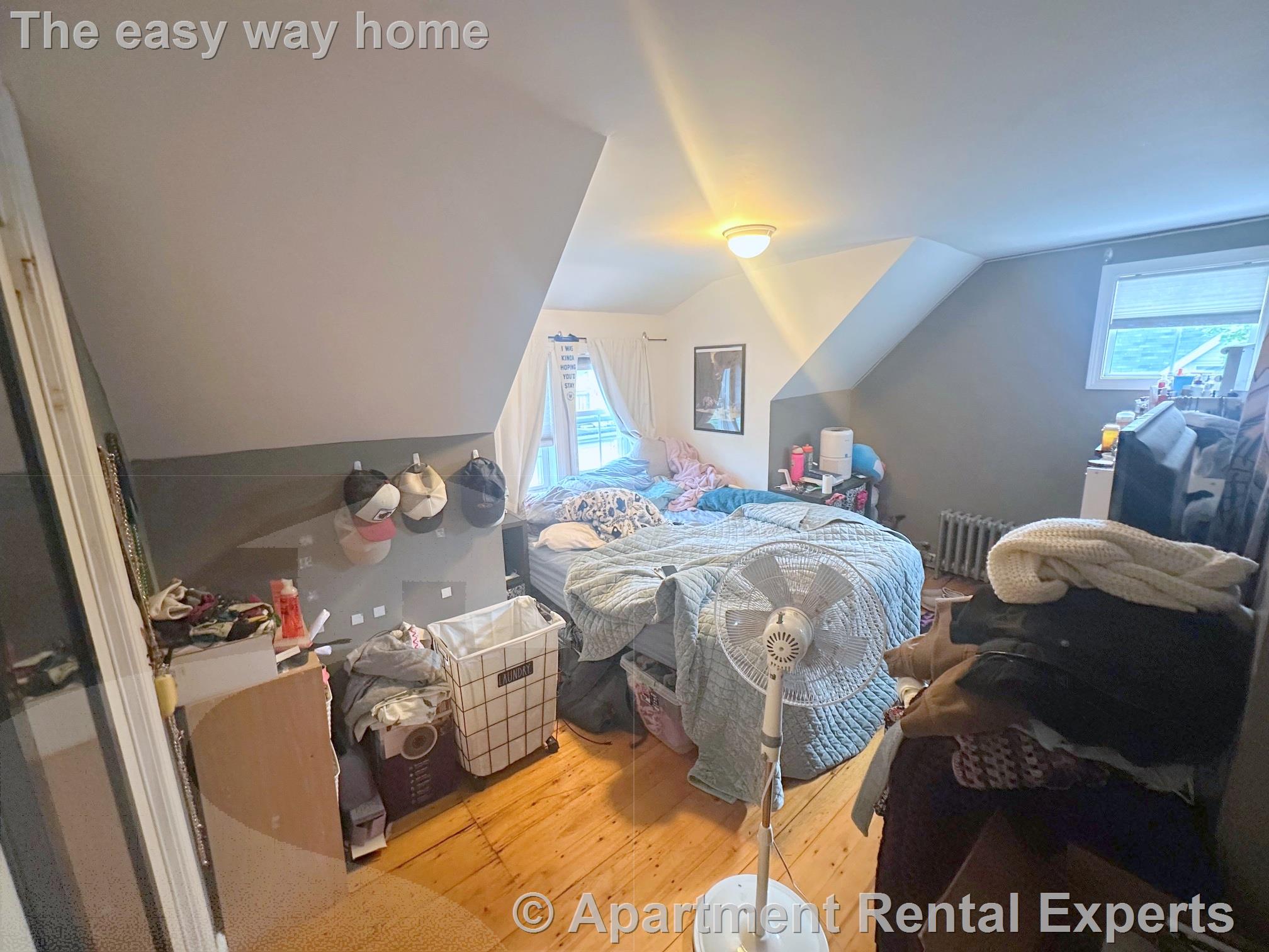 10 Rogers Ave, Davis Square