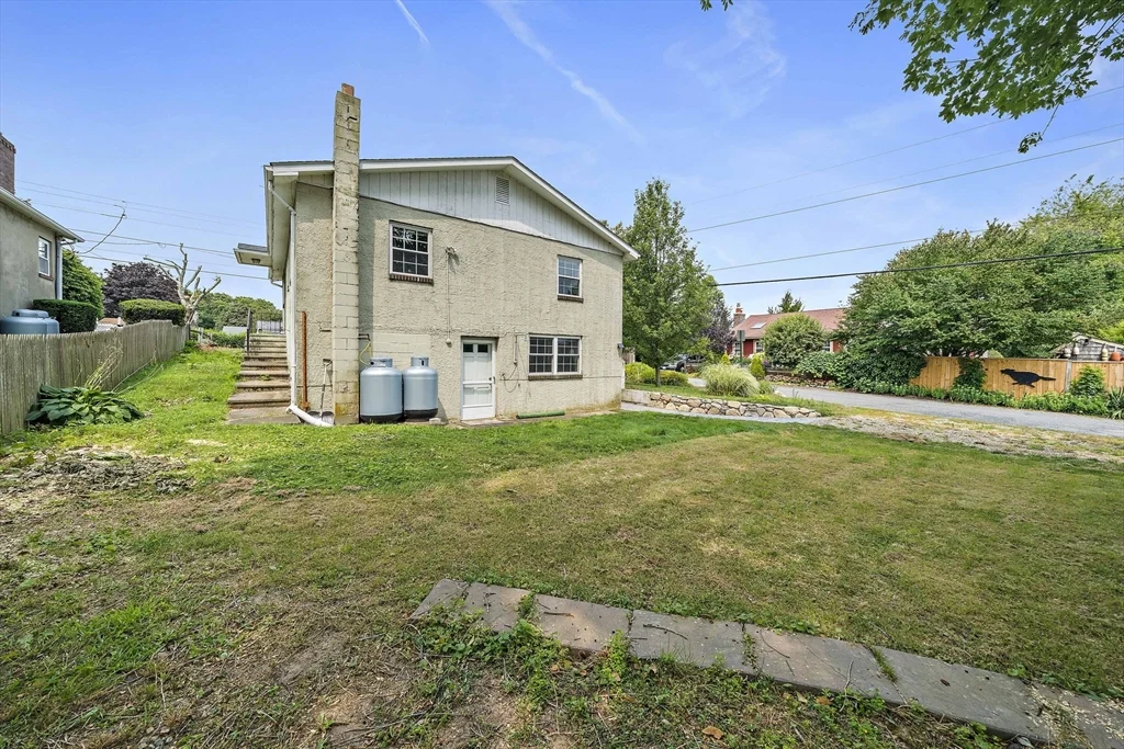 52 Beach St, Plymouth