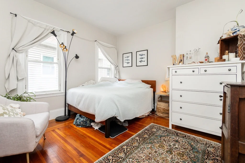 24 Aberdeen Rd, Powder House Square