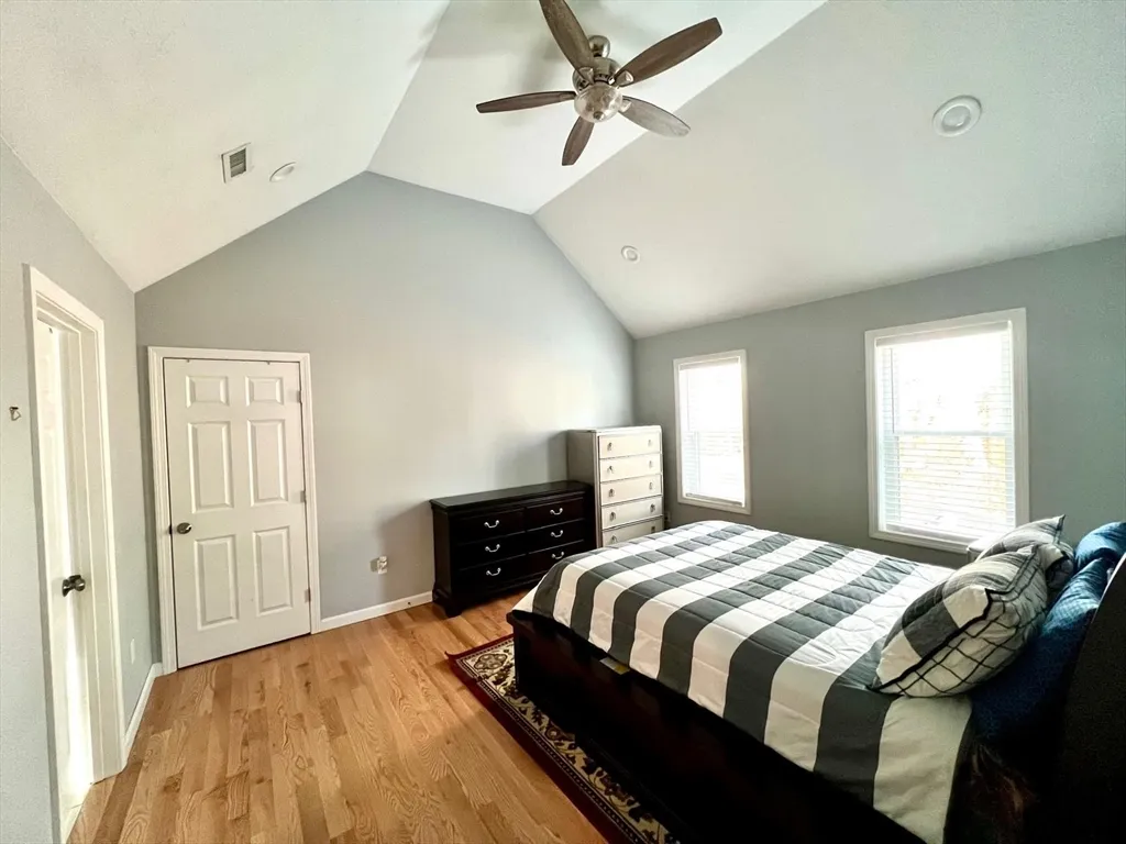 129 Quinapoxet St, Holden