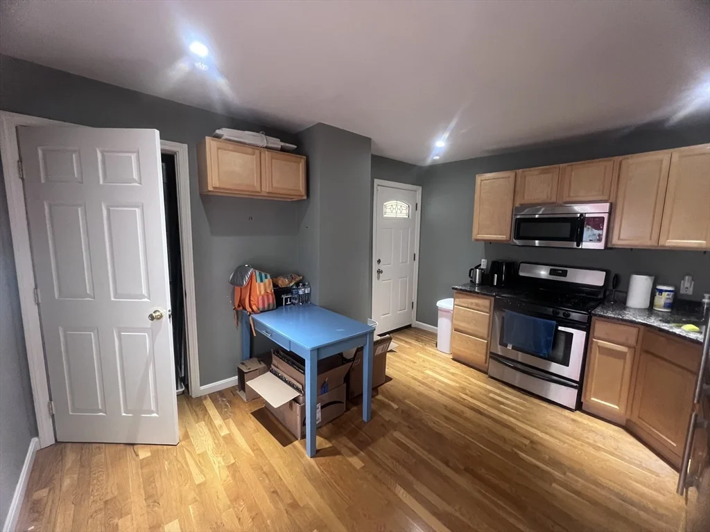 6 Arcadia St, Jamaica Plain