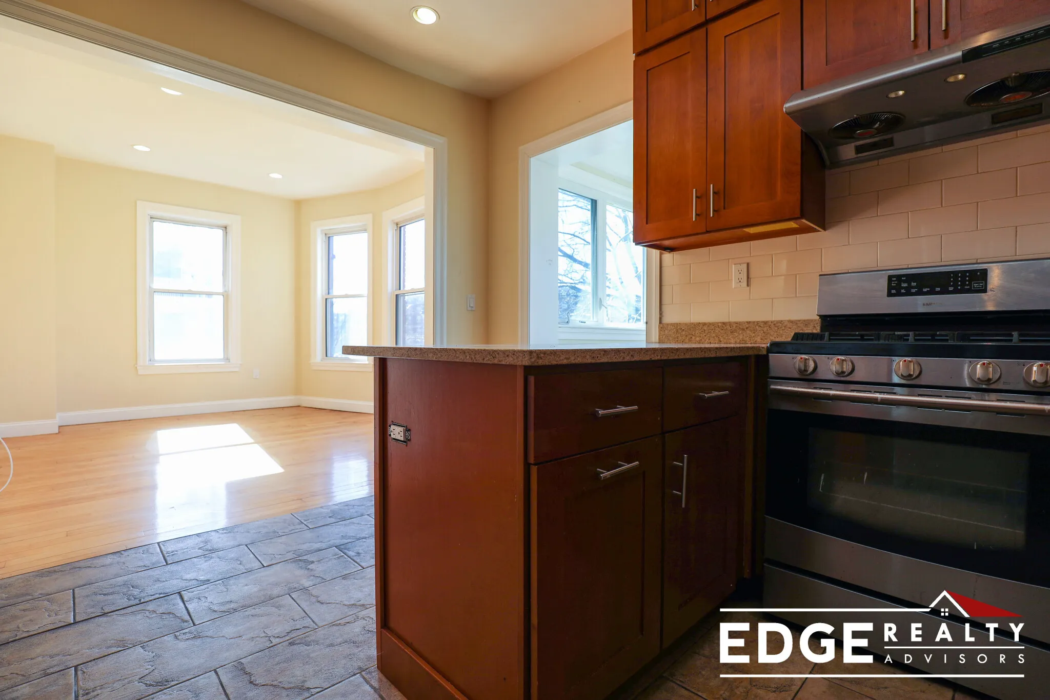 1526 Commonwealth Ave, Brighton