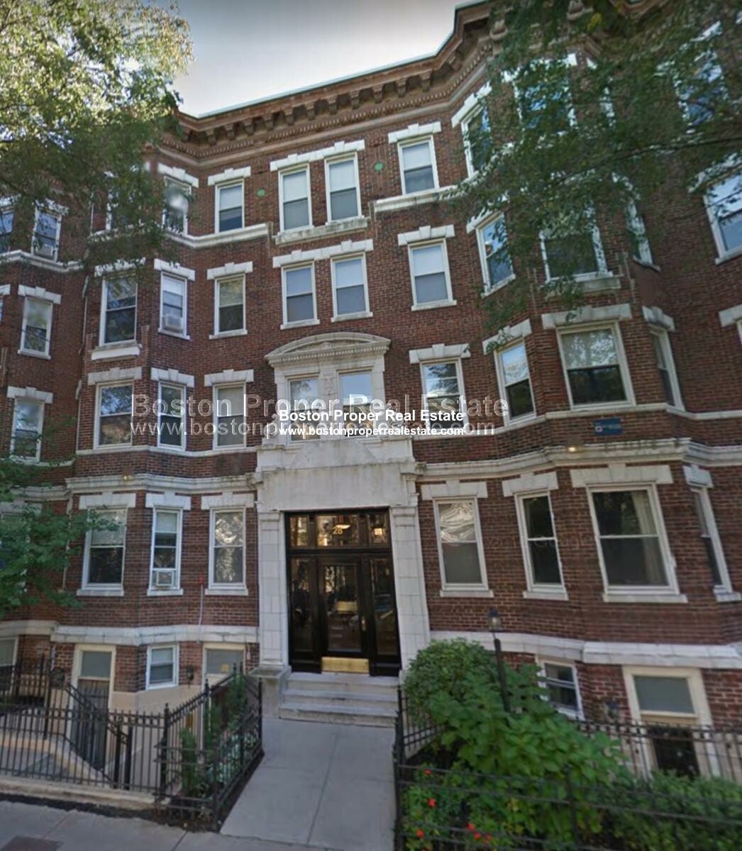 20 Queensberry St, Fenway