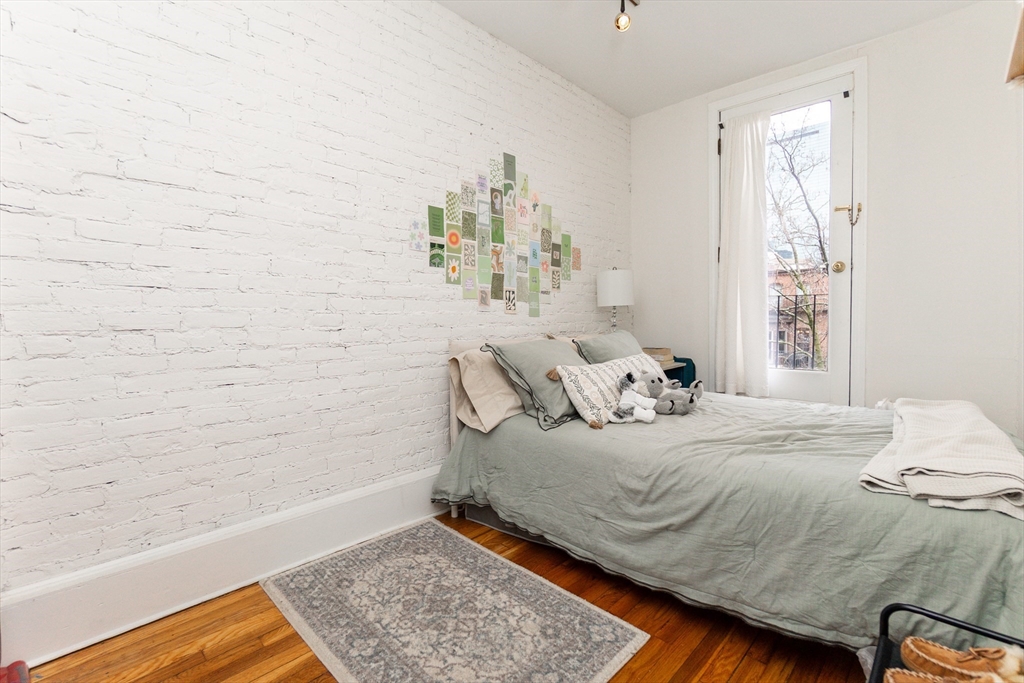 209 W Newton St, South End