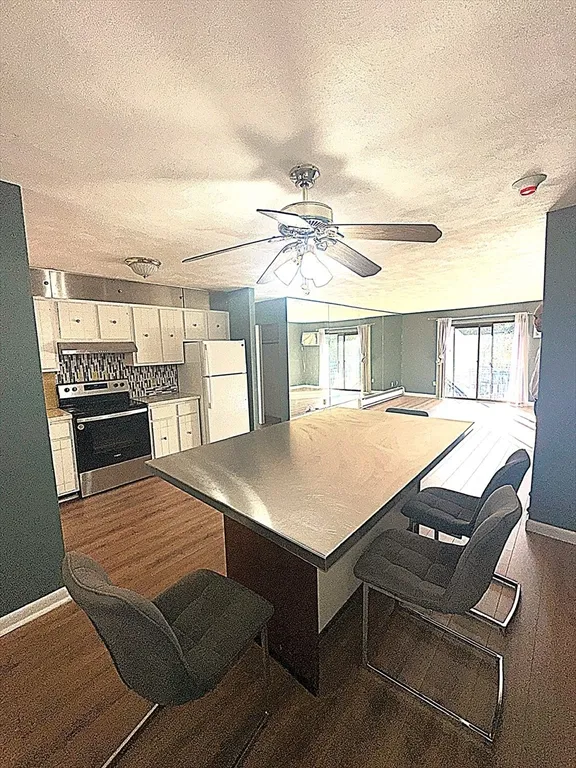 59 Highlandglen, Randolph