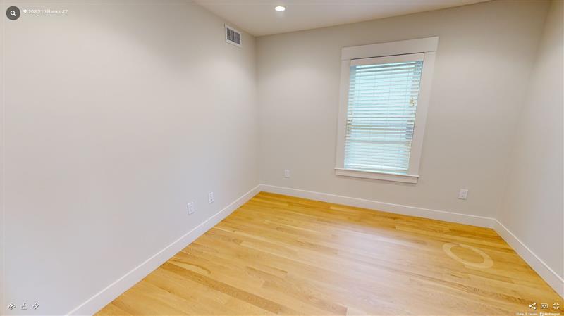 210 Banks St, Riverside