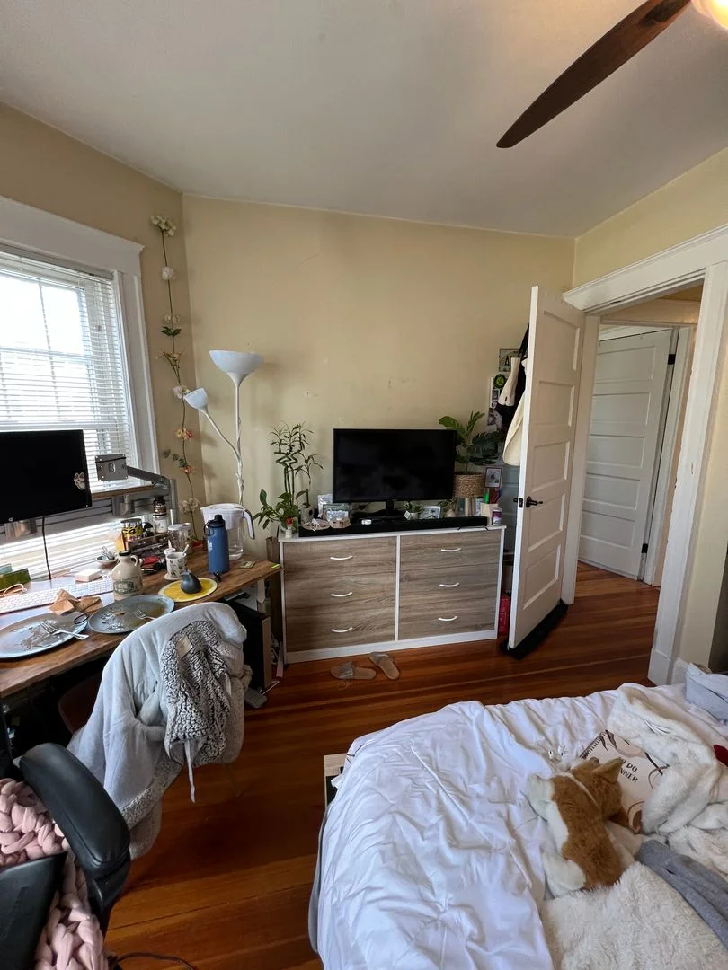 332 Beacon St, Ward Two