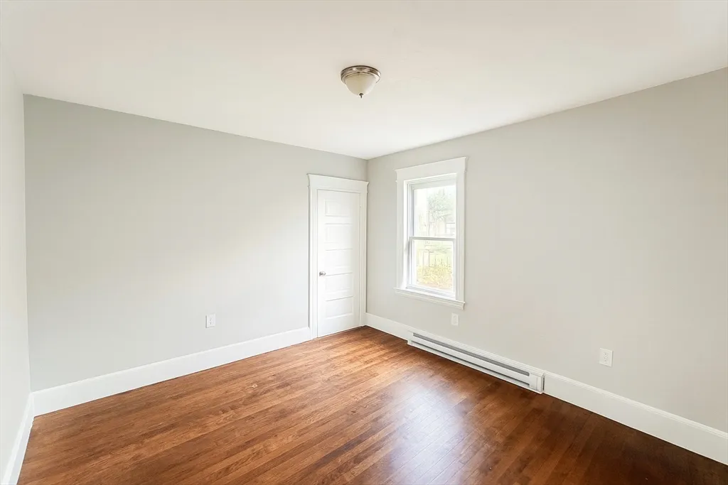 21 Henchman, East Worcester