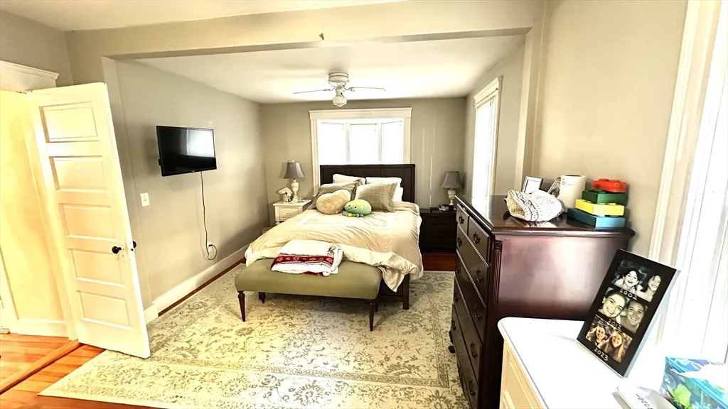 128 Garden, Neighborhood 9