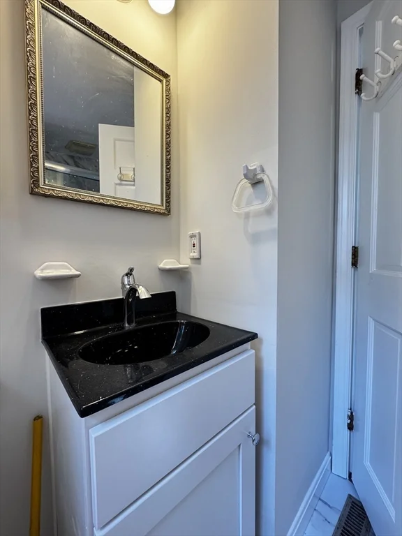 25 Warren Ave, Randolph