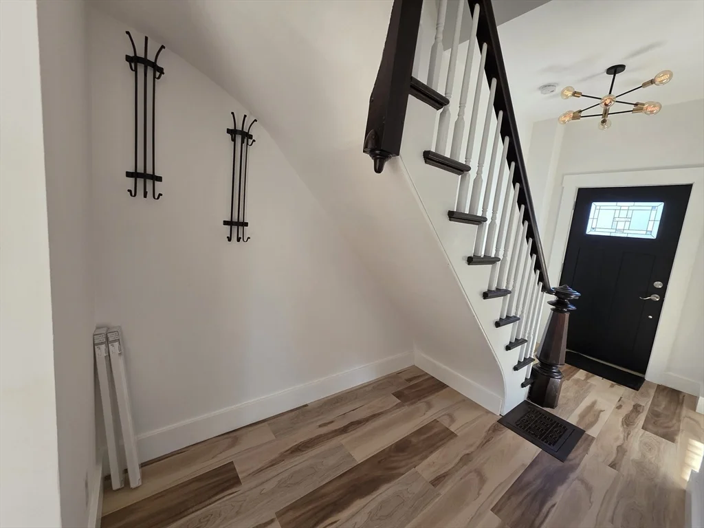 84 Dudley St, Medford