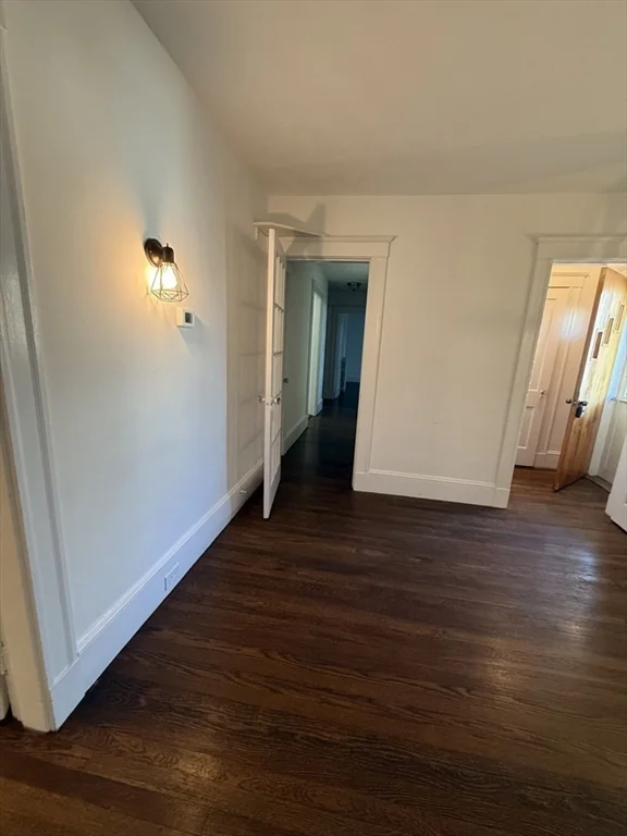 65 Salisbury Rd, Watertown