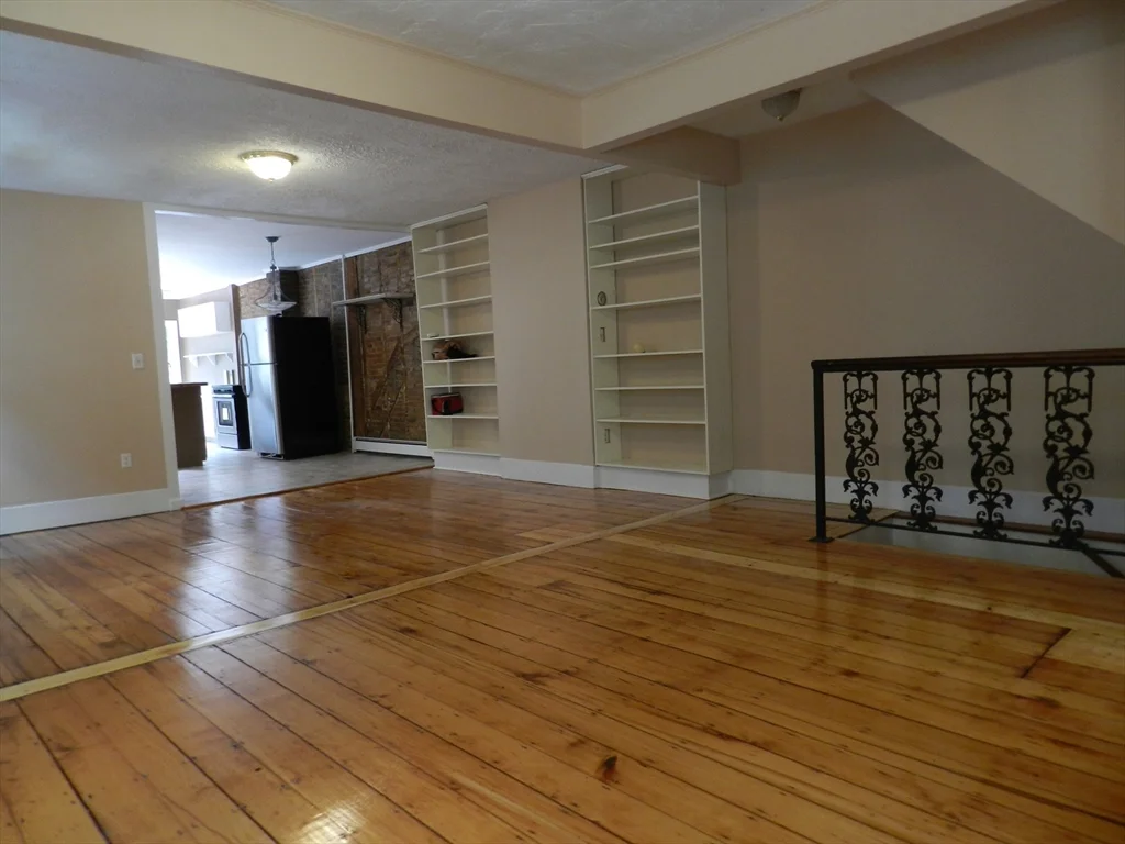 14 Fairmont St, Cambridgeport