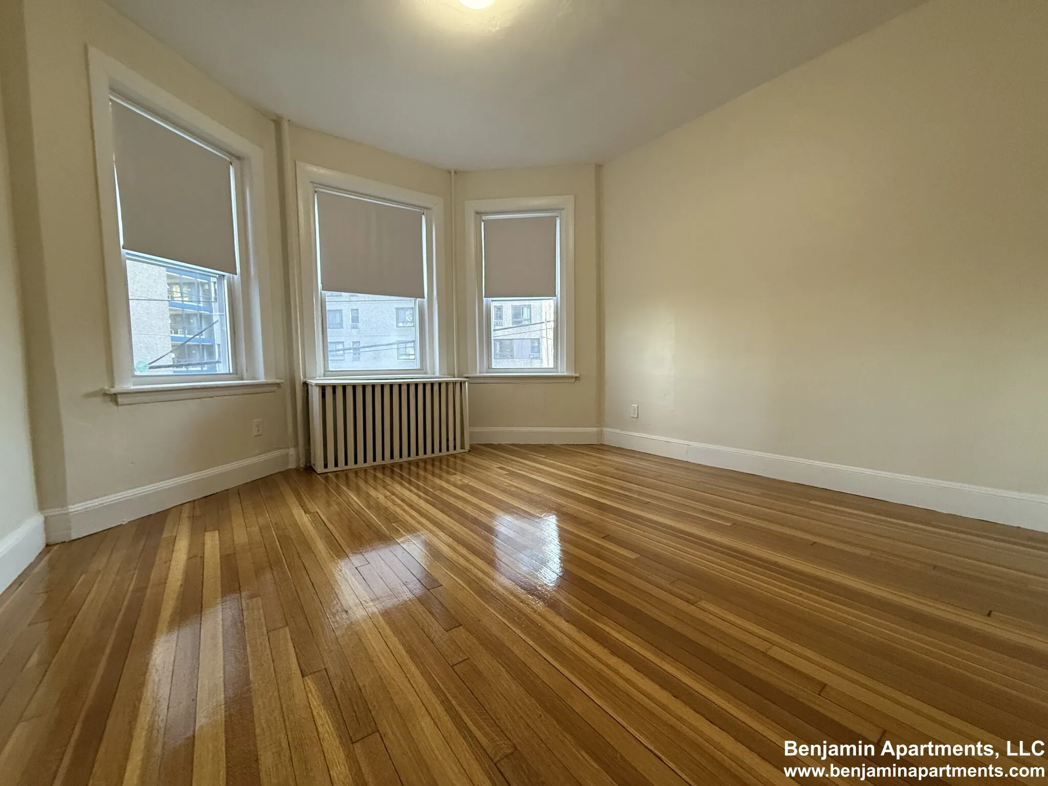 33 Lancaster Ter, Corey Hill