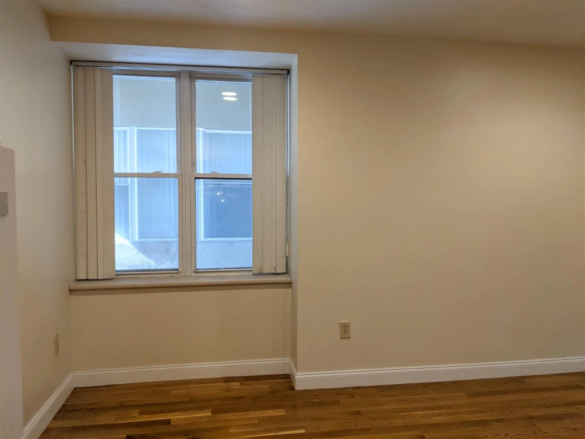 15 Pearl St, Cambridgeport