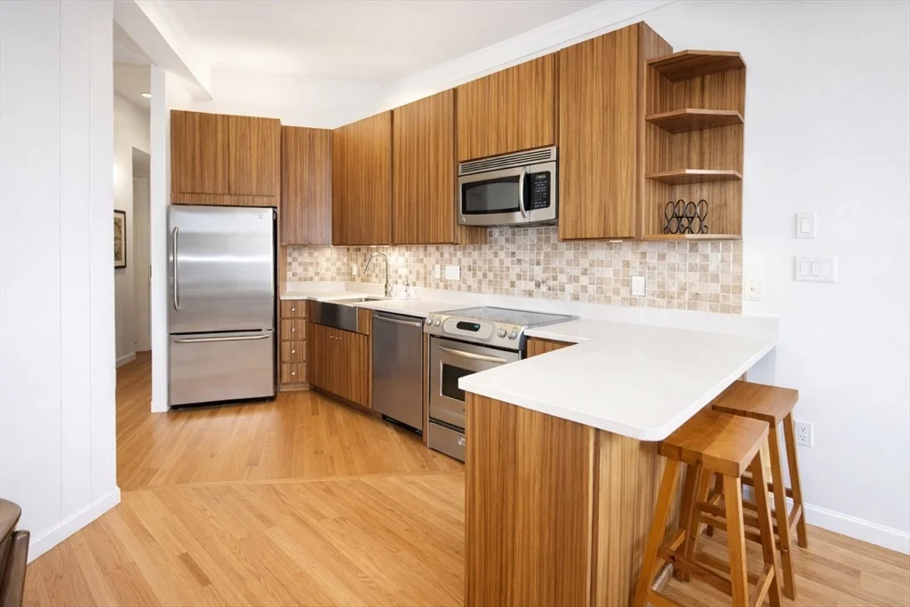 12 Stoneholm St, Fenway