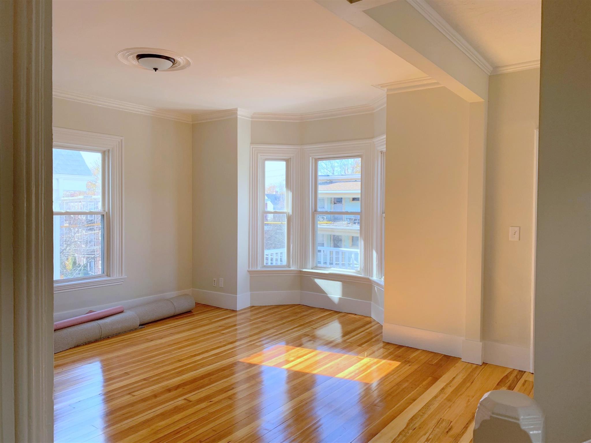 95 Cedar St, Powder House Square