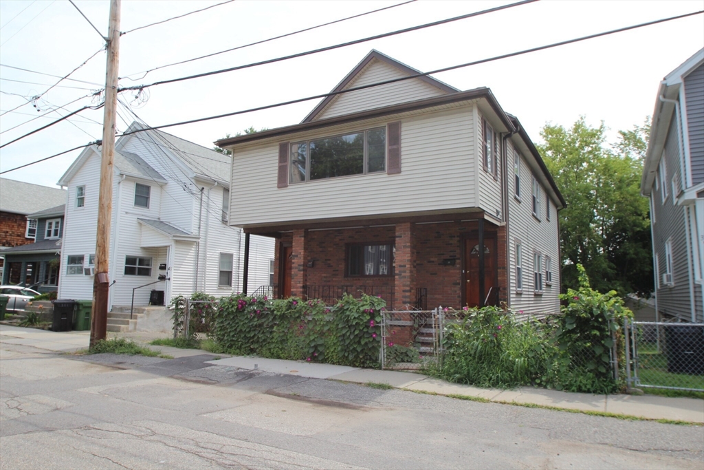 41 Chapman St, Watertown