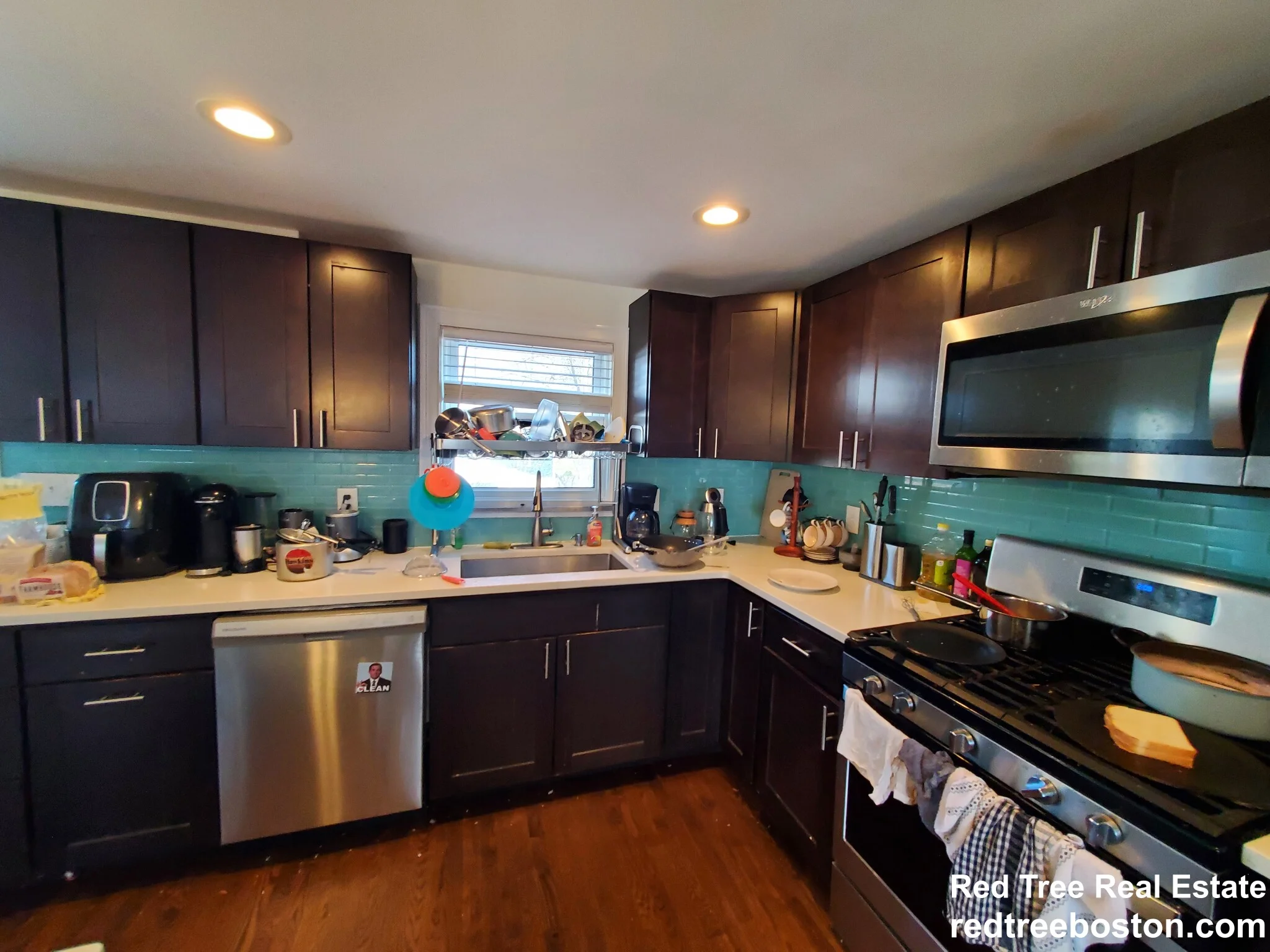 77 Rock Glen Rd, Medford