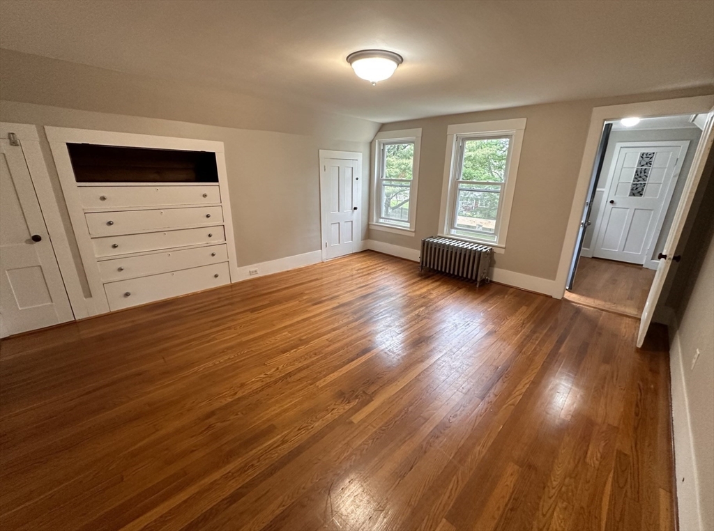 177 Pleasant St, Whitman