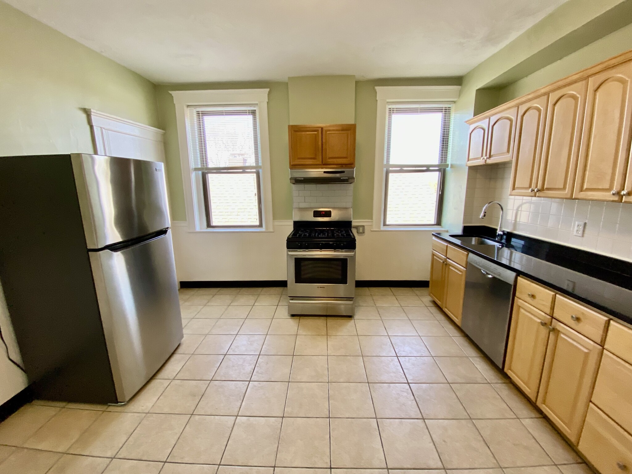 979 Chestnut St, Newton Upper Falls