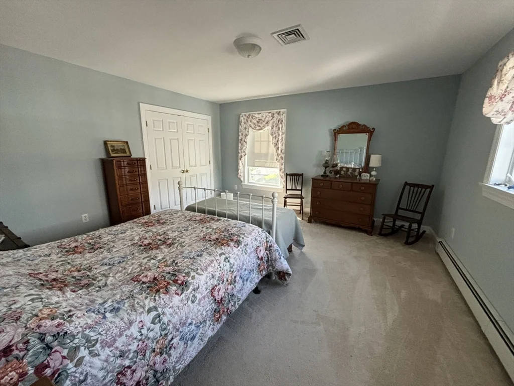 11 Waterman Ave Summer Rental, Rexhame