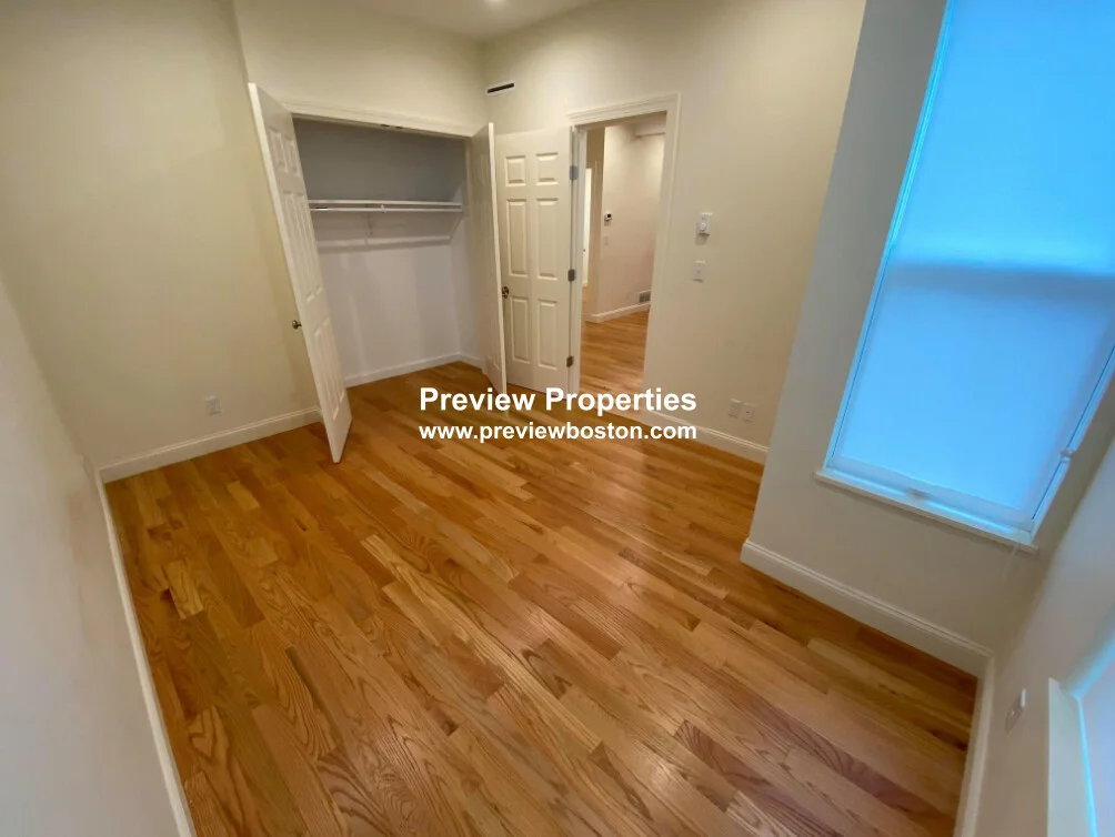 379 Harvard St, Mid Cambridge