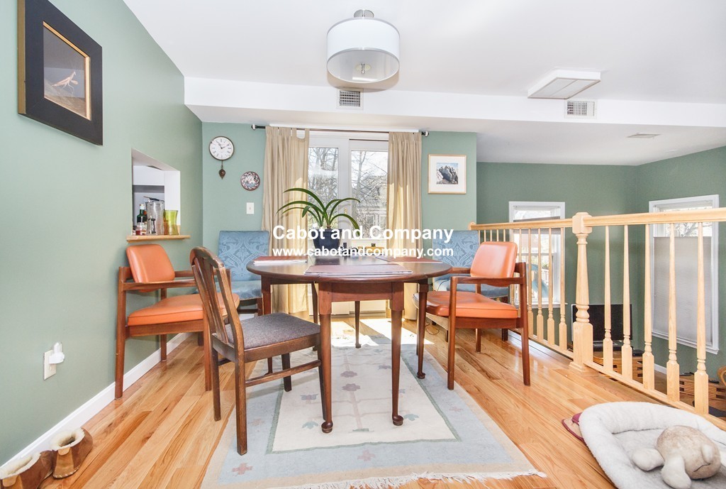 2 Brewer St, Jamaica Plain