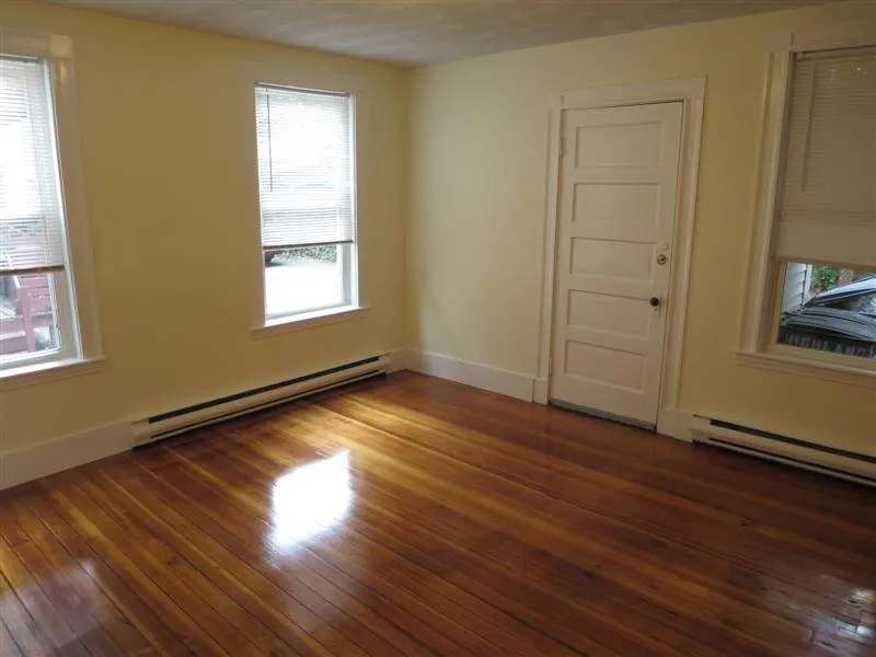 14 Garrison Ave, West Somerville