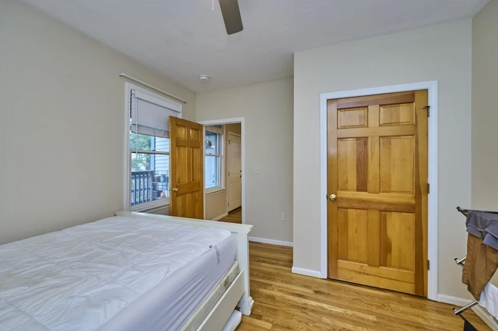 14 Haverford St, Jamaica Plain