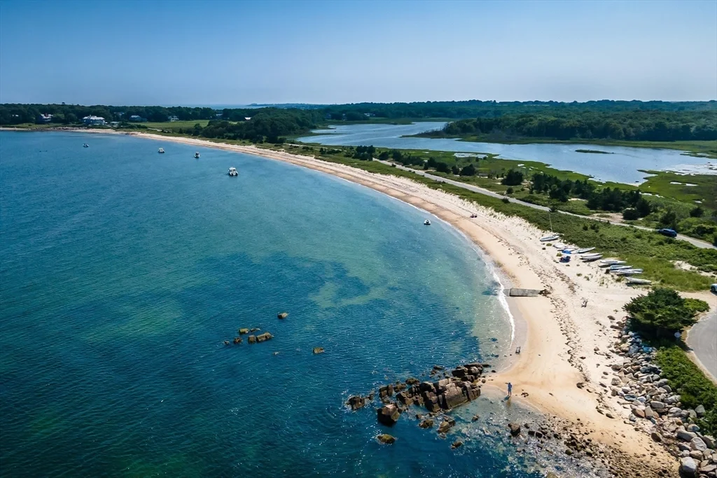 3 Nonquitt Ave, Nonquitt