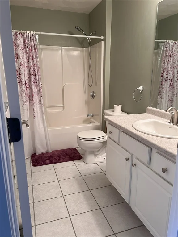 933 Varnum Ave, Lowell