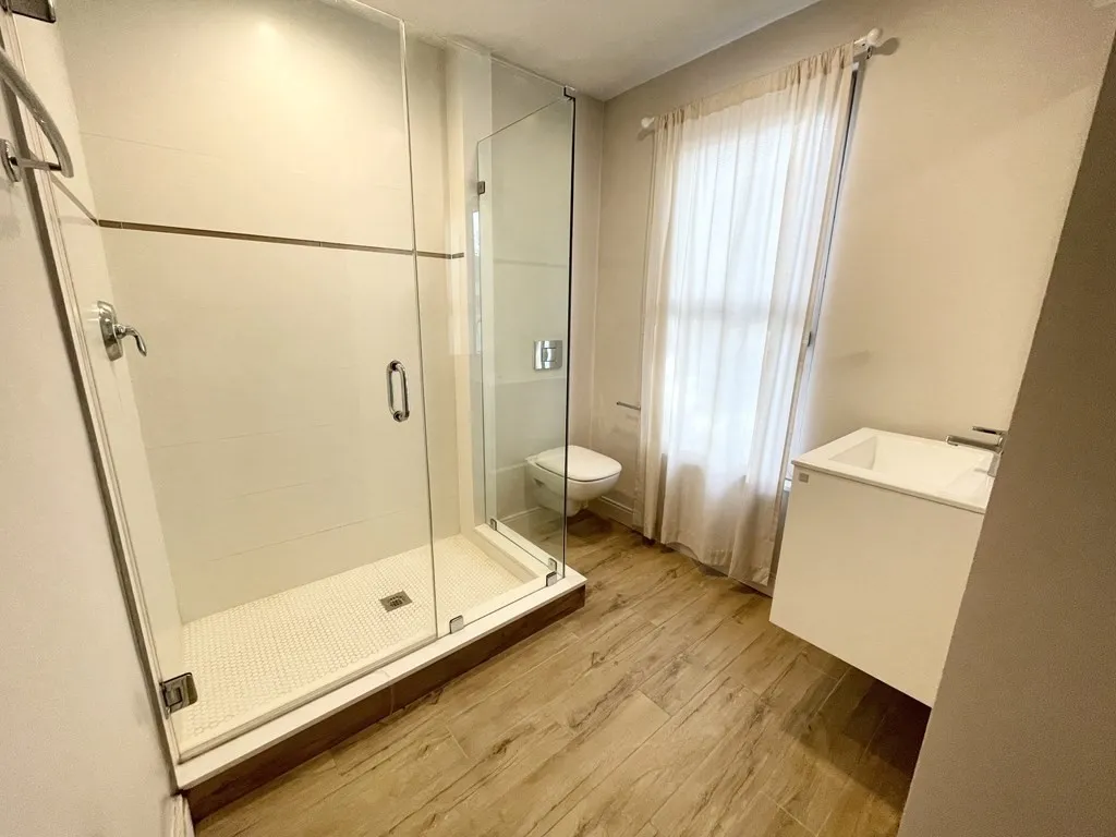 118 Buttonwood, Boston