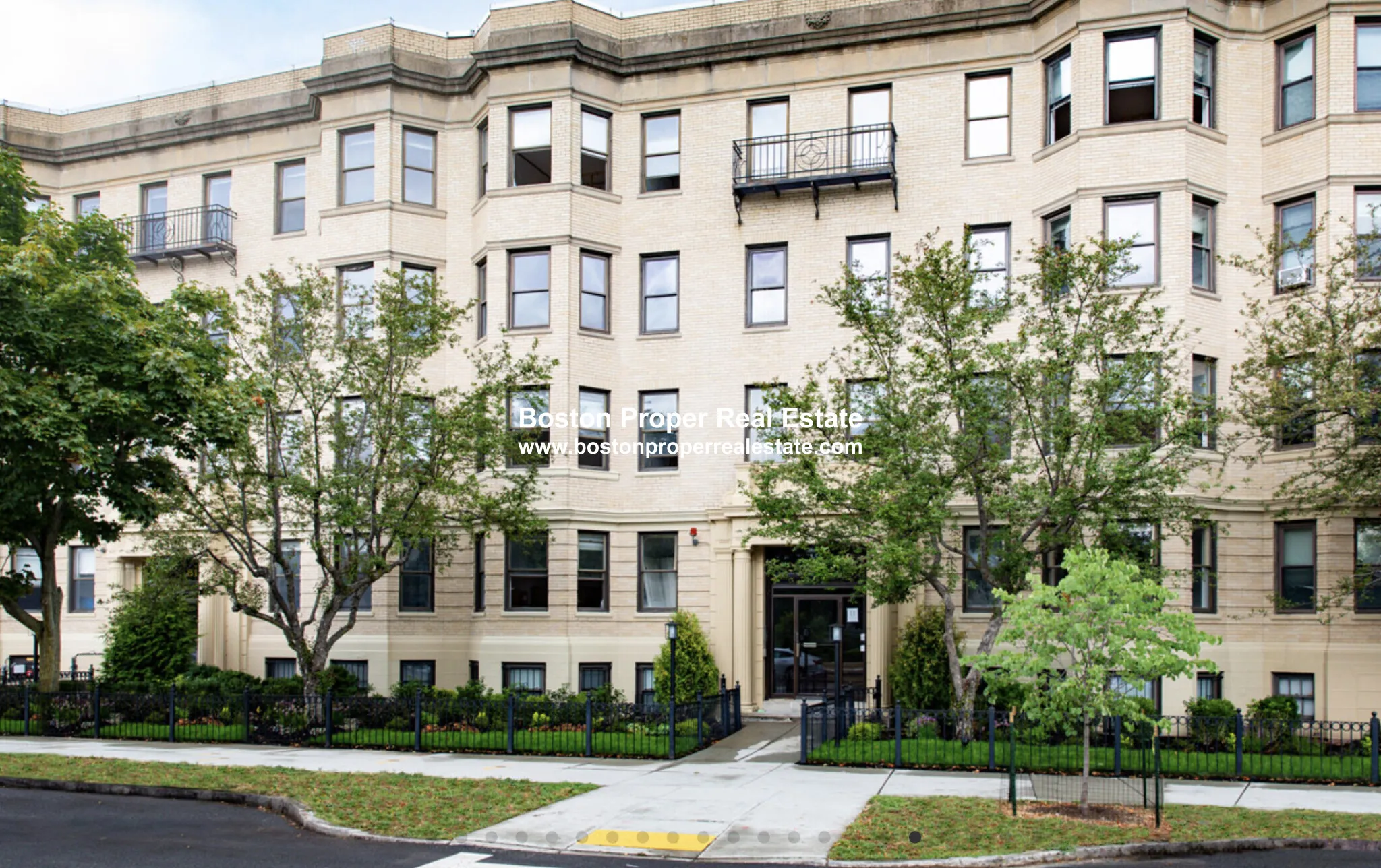 77 Park Dr, Fenway