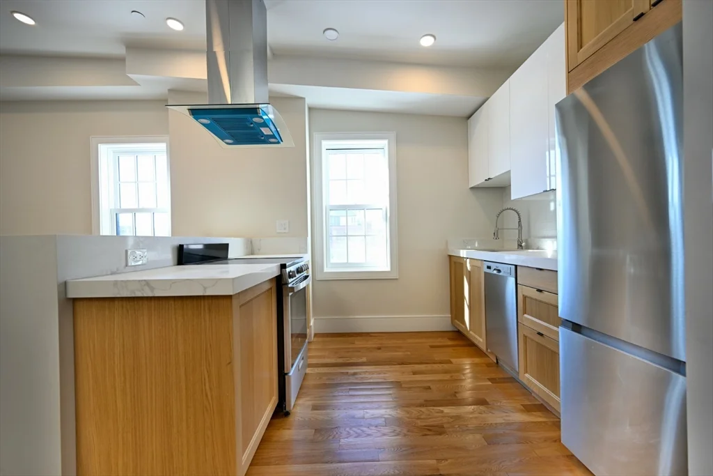 18 Winchester St, Back Bay