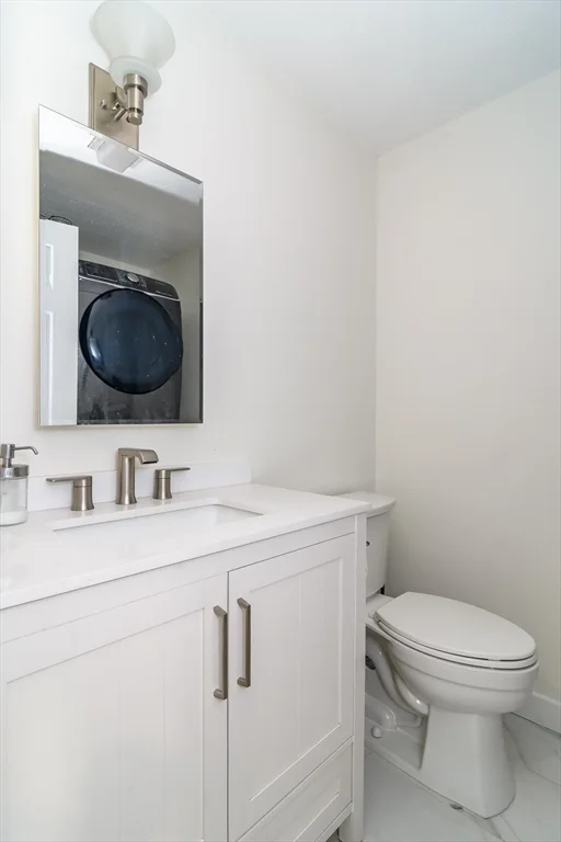 24 Homeward Ln, Natick