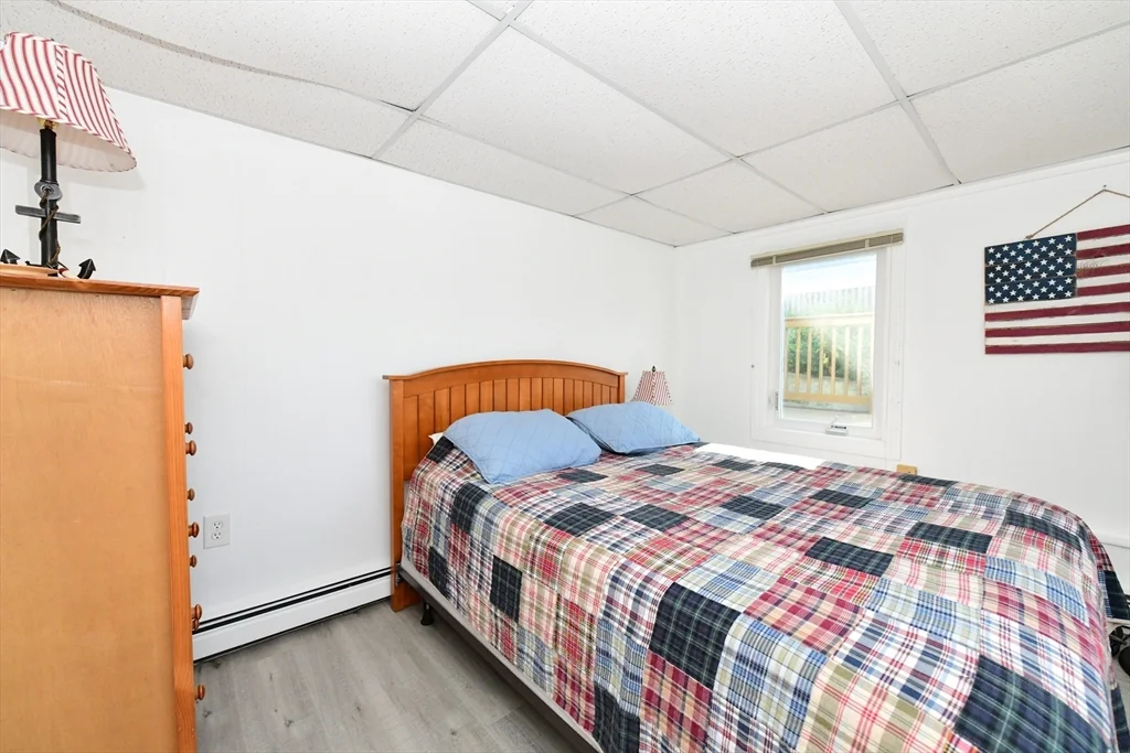 239 Phillips Rd, Sandwich