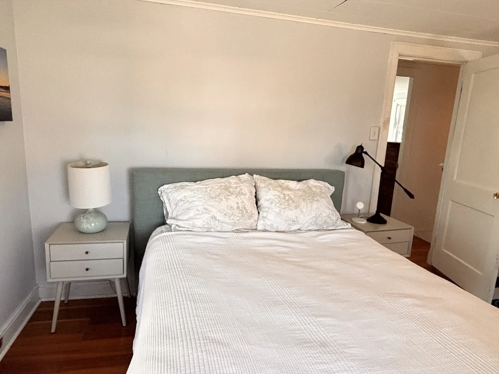 19 Bay Ave Winter Rental, Marshfield