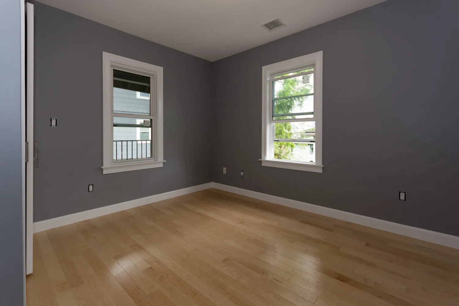 31-33 Thornton St, Roxbury