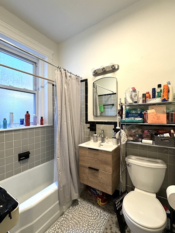 223 Harvard Ave, Allston